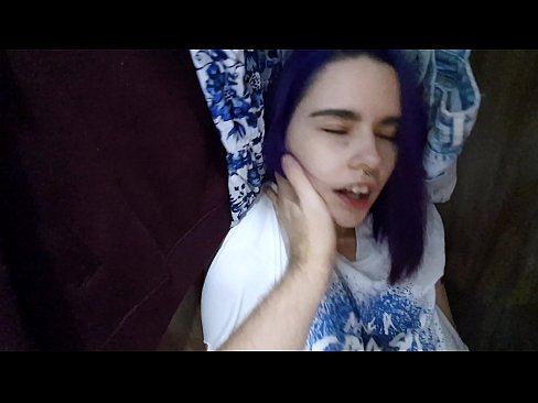 ❤️ Xwişka min di dolabê de dît û alîkariya wê kir ❤ Pornoya spehî li ku.91sesex101.top ☑